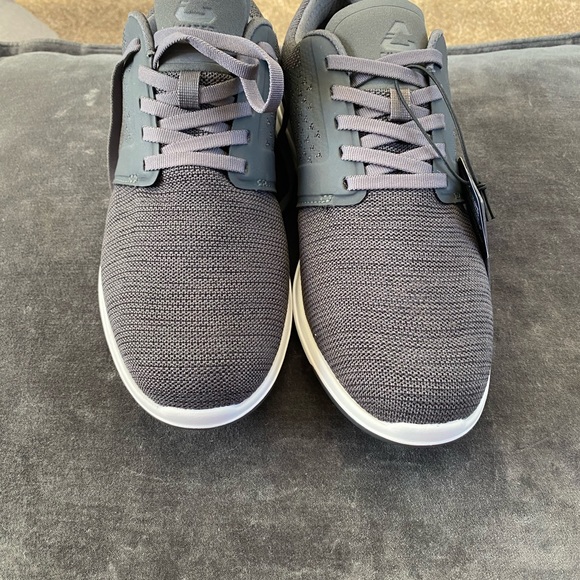 Mens Cuater golf shoes by Travis Mathew. Size 8.5 - Picture 2 of 6